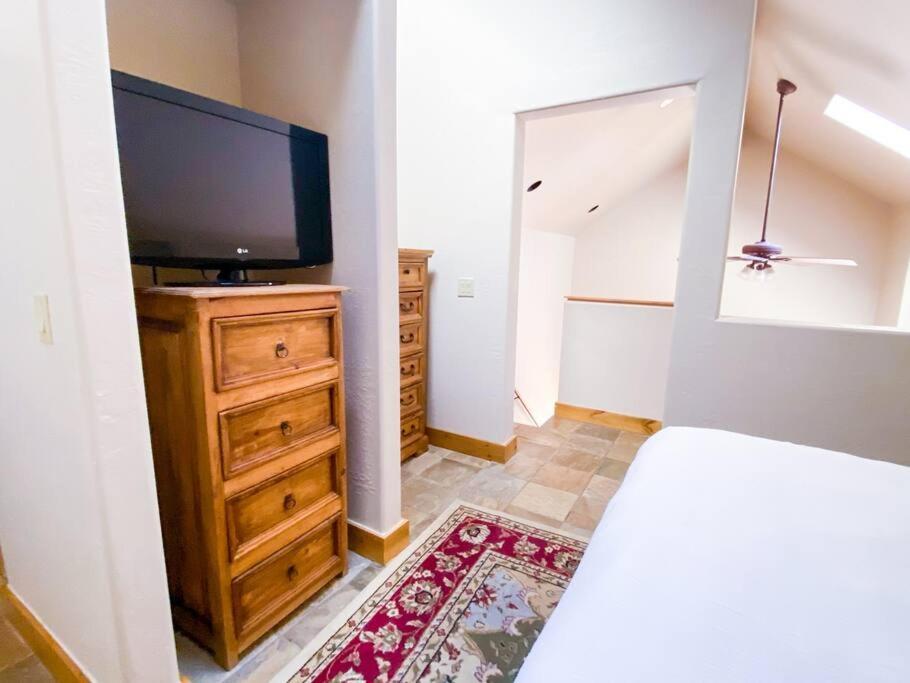 2 Bedroom Condominium - Luxury Skiin And Out Telluride Exterior photo